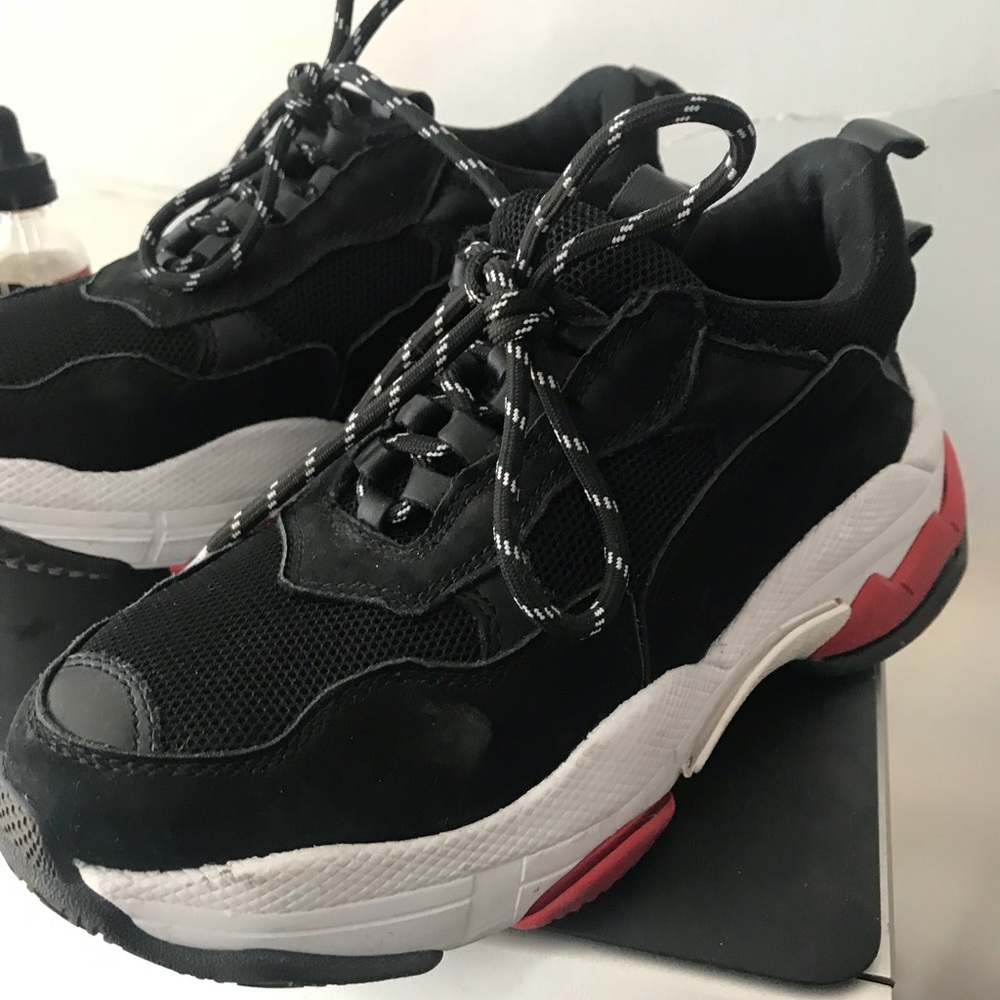 Jeffery Campbell super chic sneakers!!!🖤❤️🖤